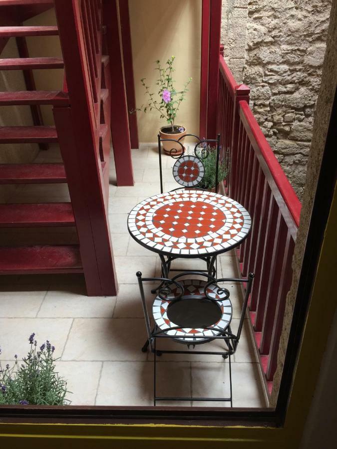La Porte Rouge Pézenas Exterior photo
